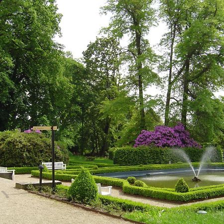 Hotel Schloss Schweinsburg Neukirchen-Pleiße Екстериор снимка