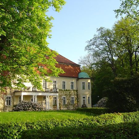 Hotel Schloss Schweinsburg Neukirchen-Pleiße Екстериор снимка